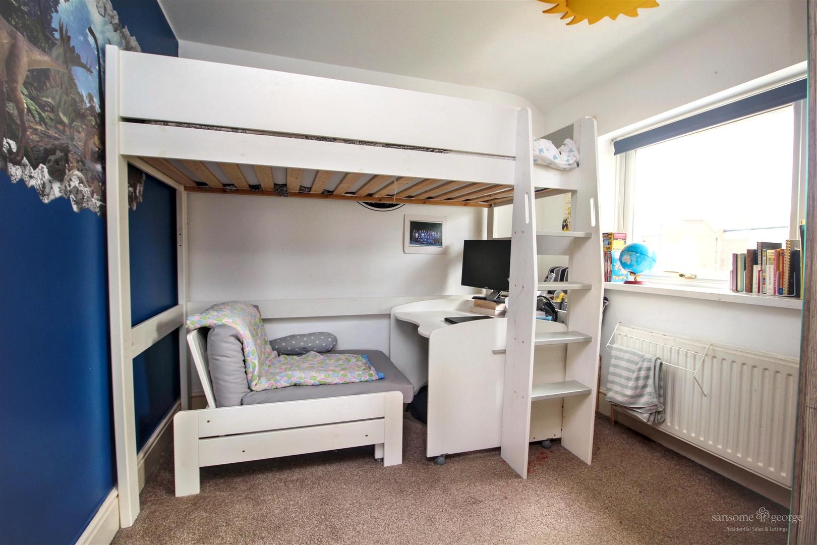 Ainsdale Crescent, Southcote, Reading